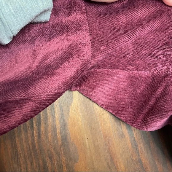 LuLaRoe Women’s Maroon Stretch Corduroy Great Outdoors Skinny Fit Pants Large - Picture 4 of 8